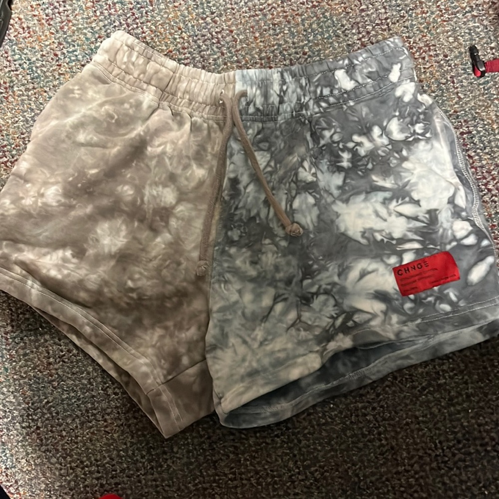 Marbled CHNGE shorts